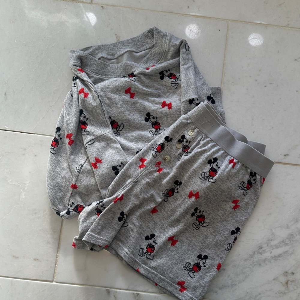 American Eagle Mickey Mouse Women’s Pajama Set
